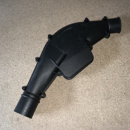 Фітинг насінепроводу пластиковий правий Вадерштад - Артикул 170649